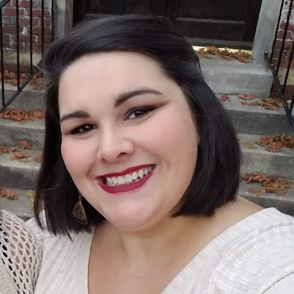 Meet your Posher, Megan - Picture 1 of 1